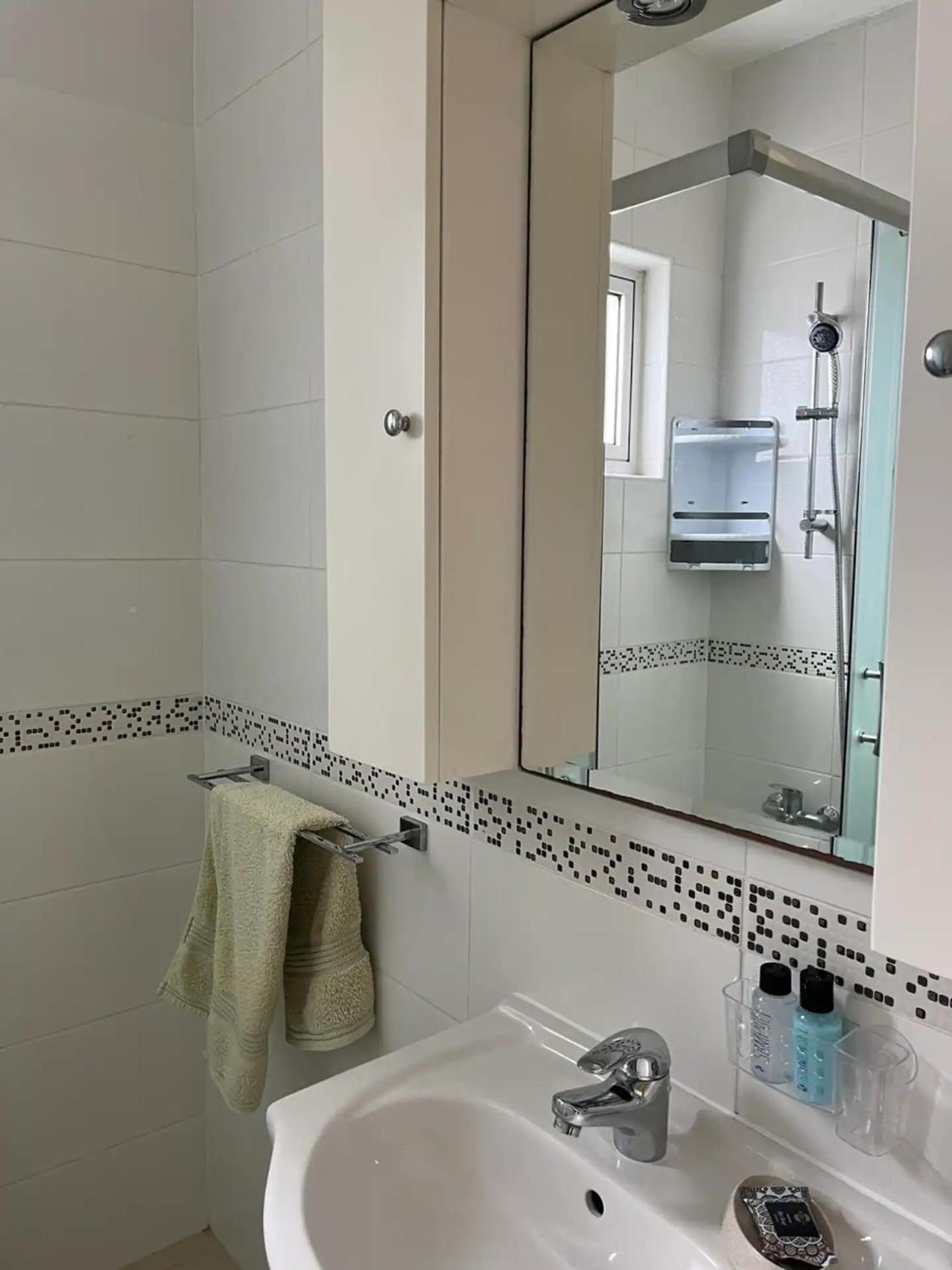 Beach Apartment Mackenzie, Larnaca Bagian luar foto